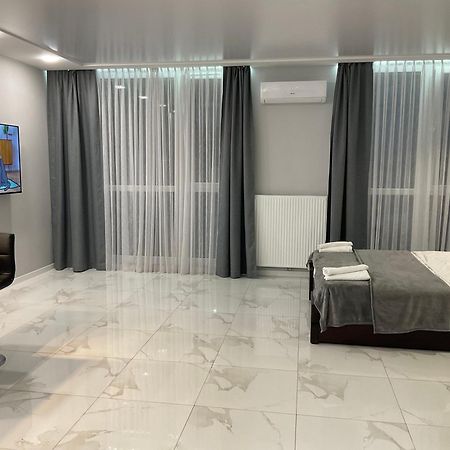 Vip Apartment Near Center Lwów Zewnętrze zdjęcie