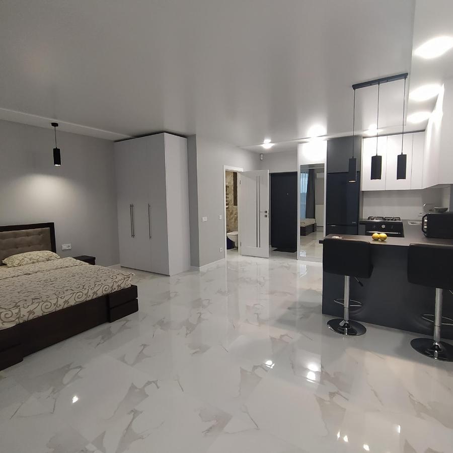 Vip Apartment Near Center Lwów Zewnętrze zdjęcie