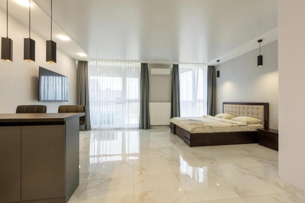 Vip Apartment Near Center Lwów Zewnętrze zdjęcie