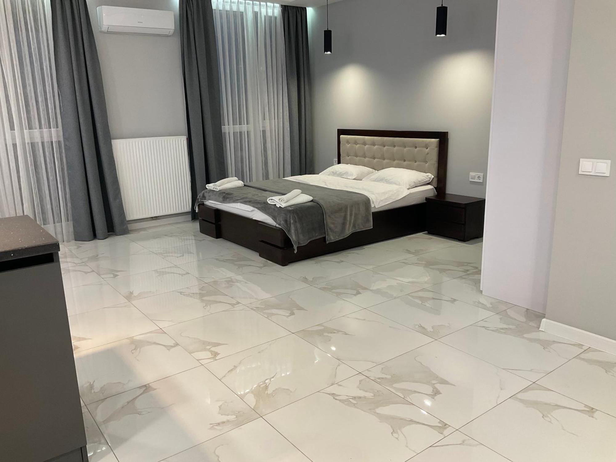 Vip Apartment Near Center Lwów Zewnętrze zdjęcie